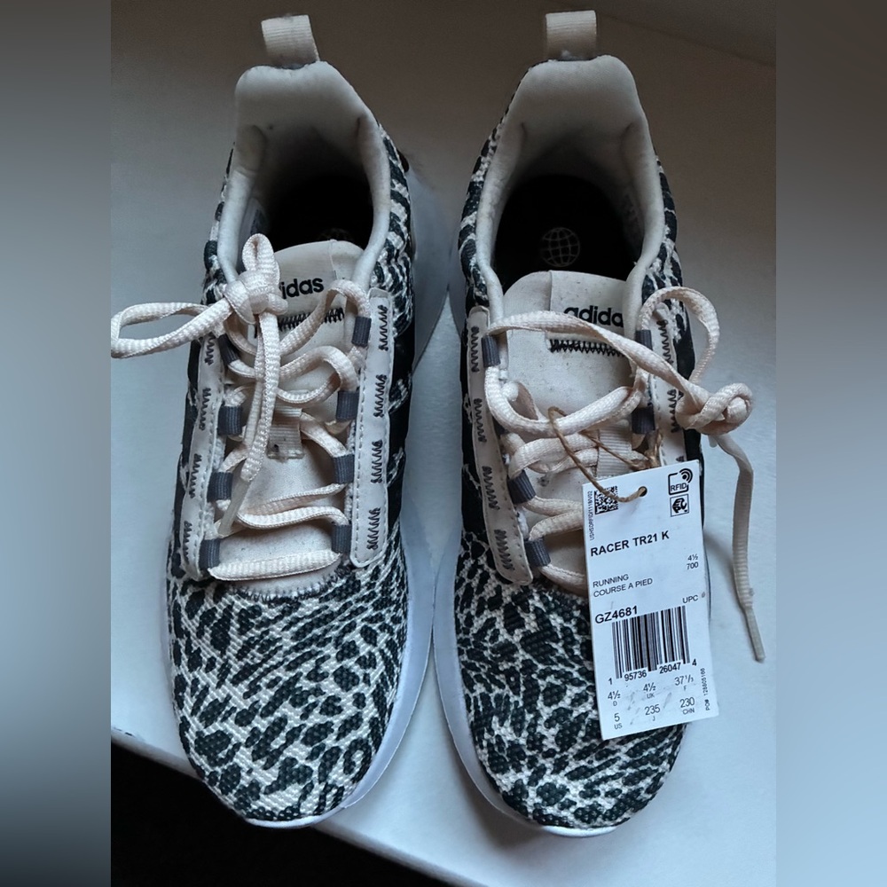 Adidas Racer TR21 K Black and White Sneakers
